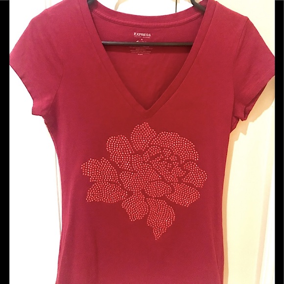 Express Tops - 🆕🔥EXPRESS VERY STYLISH AND COMFY/MARRON IN COLOR&REALLY PRETTY DETAILING NWOT